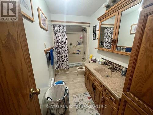 2528 Dawson Road, Thunder Bay, ON - Indoor Photo Showing Bathroom