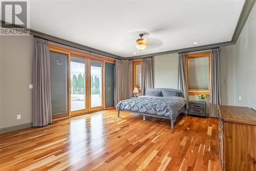 431 Upper Bench Road N, Penticton, BC - Indoor Photo Showing Bedroom