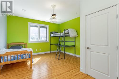 431 Upper Bench Road N, Penticton, BC - Indoor Photo Showing Bedroom