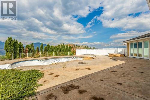 431 Upper Bench Road N, Penticton, BC - Outdoor With In Ground Pool With View