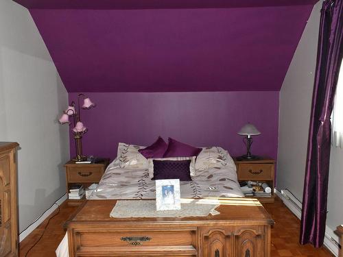 Master bedroom - 96 Rue Principale, Saint-Guillaume, QC - Indoor Photo Showing Bedroom