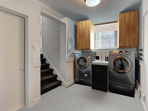 Salle de lavage - 1490 Ch. St-Clare, Mont-Royal, QC - Indoor Photo Showing Laundry Room