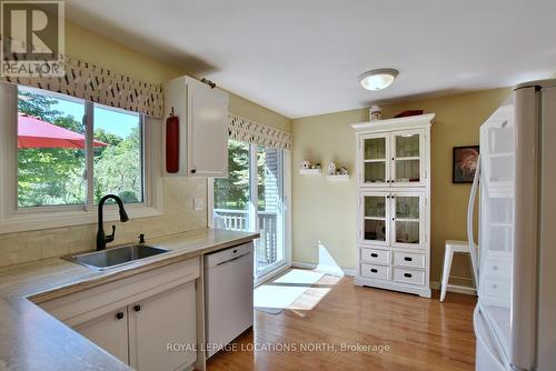 964 Sixth St, Collingwood, ON - Indoor Photo Showing Kitchen