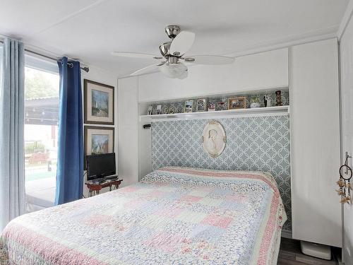 Chambre Ã  coucher principale - 82-250 Rue Principale, Saint-Zotique, QC - Indoor Photo Showing Bedroom