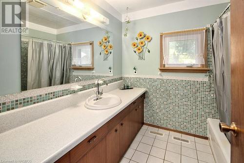 66 Sydenham Street, Flesherton, ON - Indoor Photo Showing Bathroom