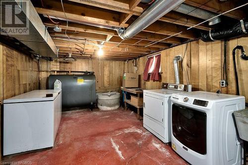 66 Sydenham Street, Flesherton, ON - Indoor Photo Showing Laundry Room