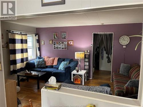 167 Murray, Amherstburg, ON - Indoor Photo Showing Living Room