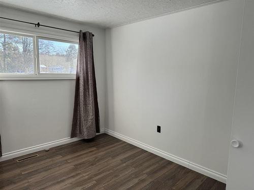 24 Laverty Road, Red Lake, ON - Indoor Photo Showing Other Room