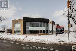 #23 -2305 STANFIELD RD  Mississauga, ON L4Y 1R6
