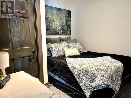 64 Mccords Road, Mckellar, ON - Indoor Photo Showing Bedroom