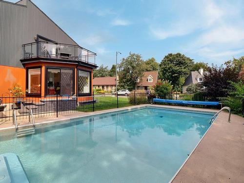 Pool - 8885 Rue D'Urfé, Québec (Charlesbourg), QC - Outdoor With In Ground Pool With Backyard