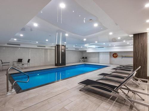 Piscine - 1508-1188 Av. Union, Montréal (Ville-Marie), QC - Indoor Photo Showing Other Room With In Ground Pool