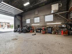 Garage - 