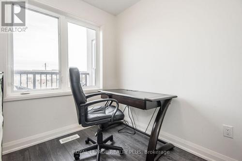 #27 -350 Fisher Mills Rd, Cambridge, ON - Indoor Photo Showing Office