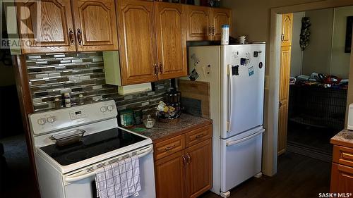 812 Elsinore Street, Whitewood, SK - Indoor Photo Showing Kitchen