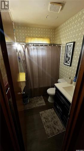812 Elsinore Street, Whitewood, SK - Indoor Photo Showing Bathroom