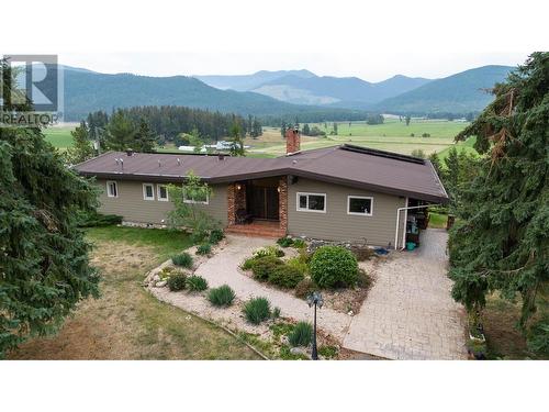 2545 6 Highway E, Lumby, BC - Outdoor