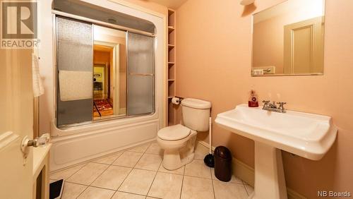65 Gondola Point Road, Rothesay, NB - Indoor Photo Showing Bathroom