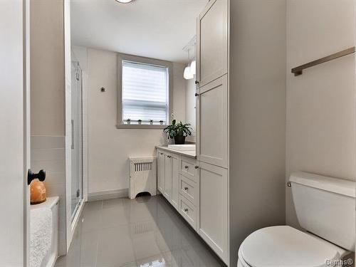 Salle de bains - 5710 Boul. Pie-Ix, Montréal (Rosemont/La Petite-Patrie), QC - Indoor Photo Showing Bathroom