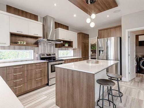 Kitchen - 11 Av. Tunstall, Senneville, QC - Indoor Photo Showing Kitchen With Upgraded Kitchen