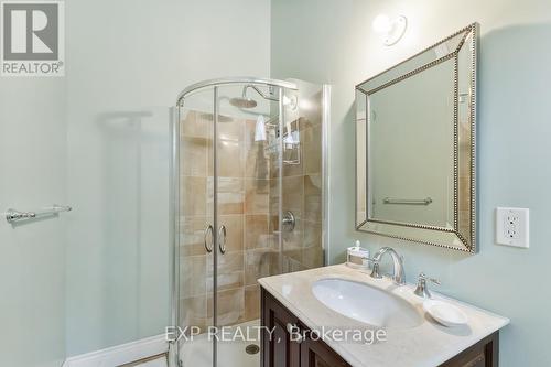 328 Bear Rd, Georgina Islands, ON - Indoor Photo Showing Bathroom