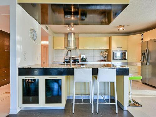 Cuisine - 307-8145 Boul. St-Laurent, Brossard, QC - Indoor Photo Showing Kitchen With Upgraded Kitchen