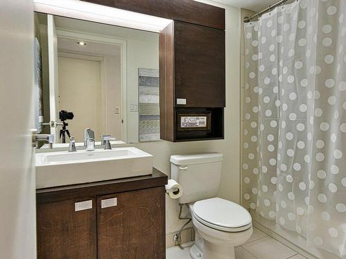 Salle de bains - 307-8145 Boul. St-Laurent, Brossard, QC - Indoor Photo Showing Bathroom