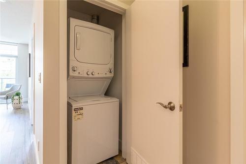 551 Maple Avenue|Unit #315, Burlington, ON - Indoor Photo Showing Laundry Room