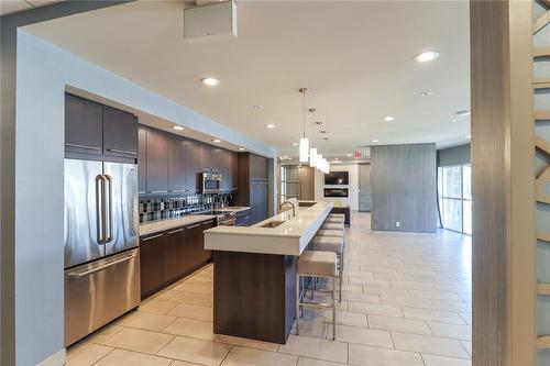 551 Maple Avenue|Unit #315, Burlington, ON - Indoor Photo Showing Kitchen With Upgraded Kitchen