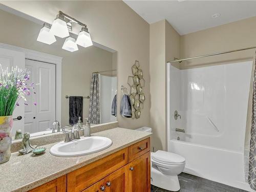 5-48 Mcphedran Rd South, Campbell River, BC - Indoor Photo Showing Bathroom