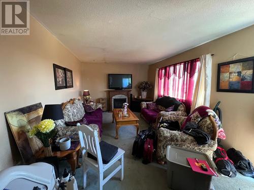 5102 51 Avenue, Pouce Coupe, BC - Indoor Photo Showing Living Room