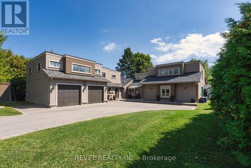 183 Lakeshore Road W, Oro-Medonte, ON - Outdoor With Facade