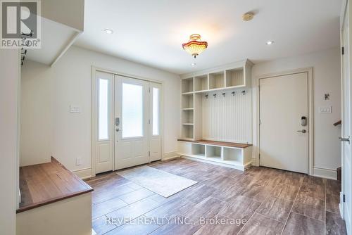 183 Lakeshore Road W, Oro-Medonte, ON - Indoor Photo Showing Other Room