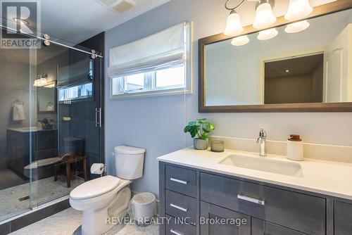 183 Lakeshore Road W, Oro-Medonte, ON - Indoor Photo Showing Bathroom