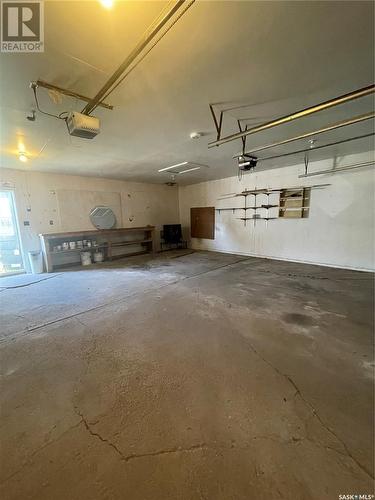708 Birch Crescent, Hudson Bay, SK - Indoor Photo Showing Garage