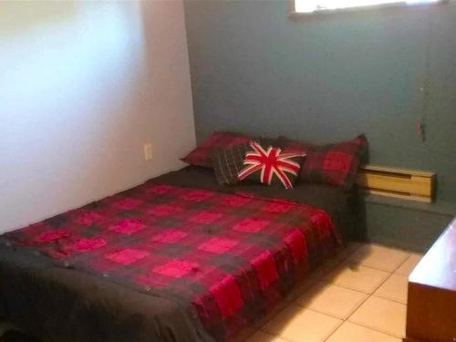 30 Haliburton St, Nanaimo, BC - Indoor Photo Showing Bedroom