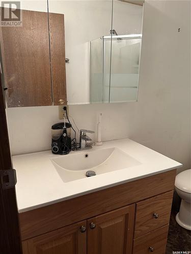 509 Mogwa Crescent, Lac La Ronge, SK - Indoor Photo Showing Bathroom