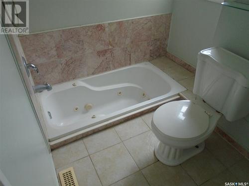 1508 6Th Avenue, Regina Beach, SK - Indoor Photo Showing Bathroom