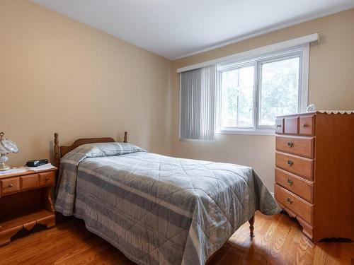 Bedroom - 9290 Rue Puyseaux, Montréal (Saint-Léonard), QC - Indoor Photo Showing Bedroom