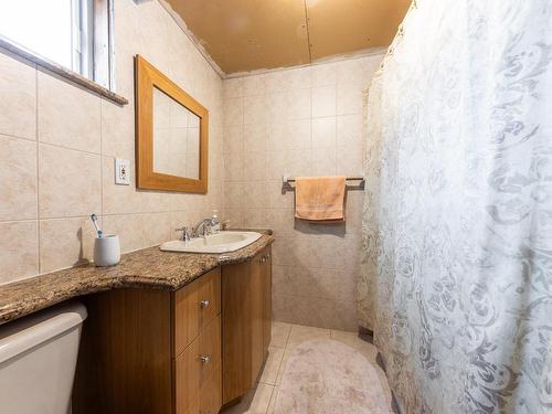 Bathroom - 9290 Rue Puyseaux, Montréal (Saint-Léonard), QC - Indoor Photo Showing Bathroom