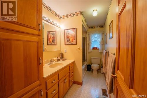 44 Pine Street, St. Stephen, NB - Indoor Photo Showing Bathroom