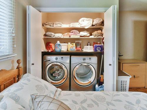 Chambre Ã Â coucher - 28 Rue St-Jacques, Saint-Jacques, QC - Indoor Photo Showing Laundry Room