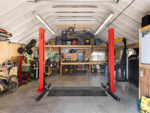 1355 Tapping Rd, North Saanich, BC - Indoor Photo Showing Garage