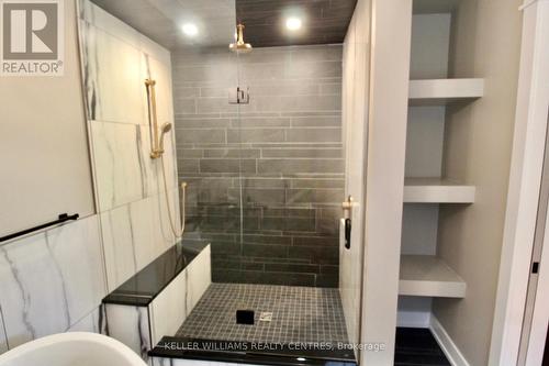 112 Jackson Street E, West Grey, ON - Indoor Photo Showing Bathroom