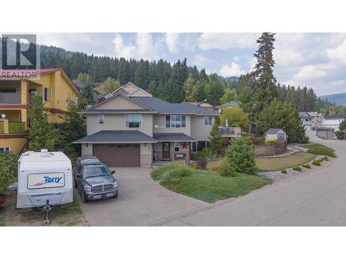 2040 Skyview Crescent, Lumby, BC - Outdoor With Facade