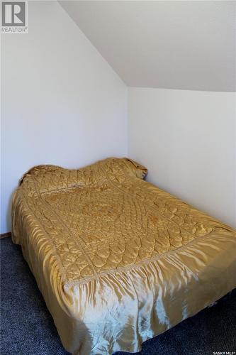 3 2Nd Avenue, Weyburn, SK - Indoor Photo Showing Bedroom