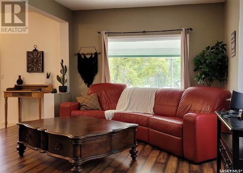 316 Young Street, Rosetown, SK - Indoor Photo Showing Living Room