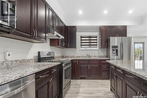 143 Johns Road, Saskatoon, SK - Indoor Photo Showing Kitchen With Upgraded Kitchen
