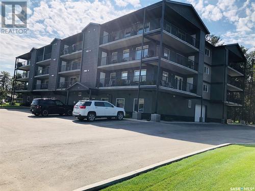 301 516 4Th Street E, Nipawin, SK - Outdoor With Balcony With Facade