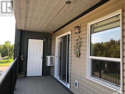 301 516 4Th Street E, Nipawin, SK - Outdoor With Exterior